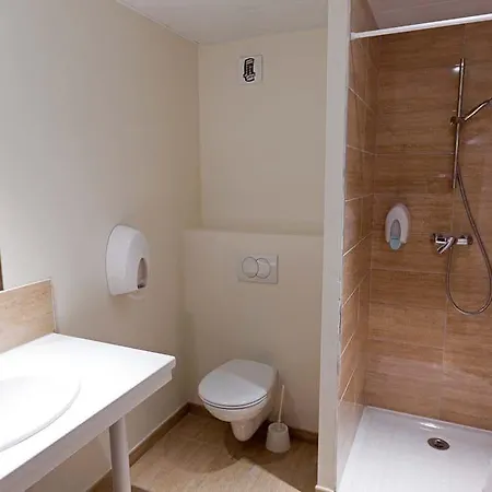 Saint Etienne 호텔