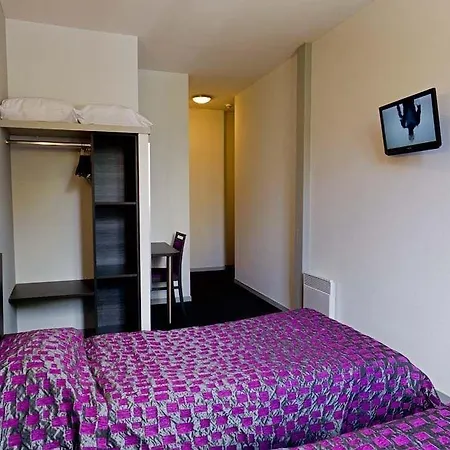 Saint Etienne Hotel 3*