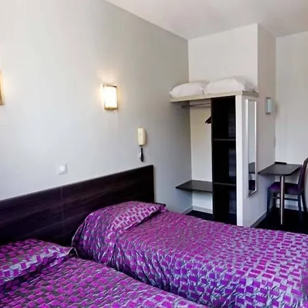 Saint Etienne לורדה