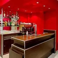 圣艾蒂安酒店 卢德