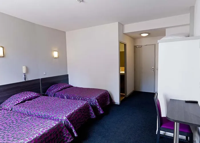 Отель Saint Etienne Лурд