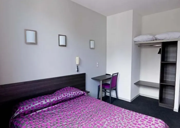 オテル サン テティエンヌ ホテル 3*