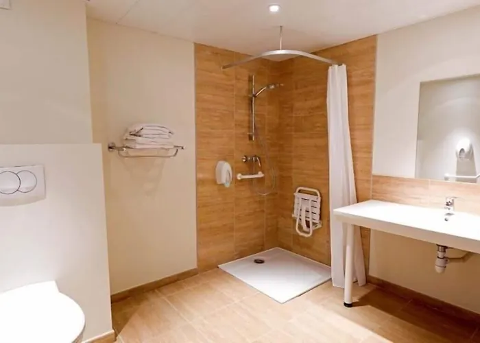 Отель Saint Etienne