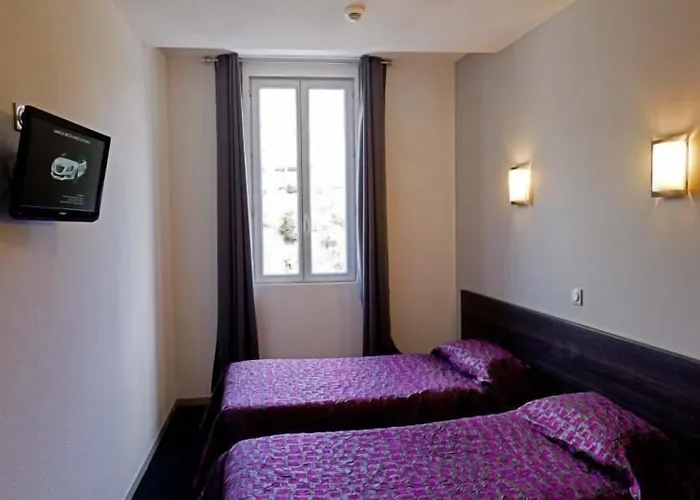 オテル サン テティエンヌ ルルド