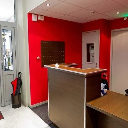 Saint Etienne Hotel 3*